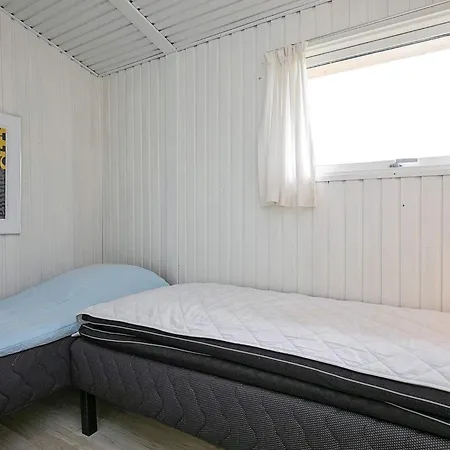 Secluded Retreat With Views - By Traum * ויירס סטרנד