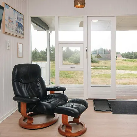 Secluded Retreat With Views - By Traum ויירס סטרנד