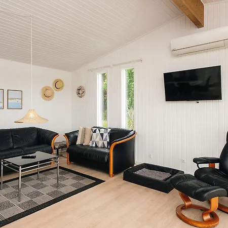 Secluded Retreat With Views - By Traum בית נופש *