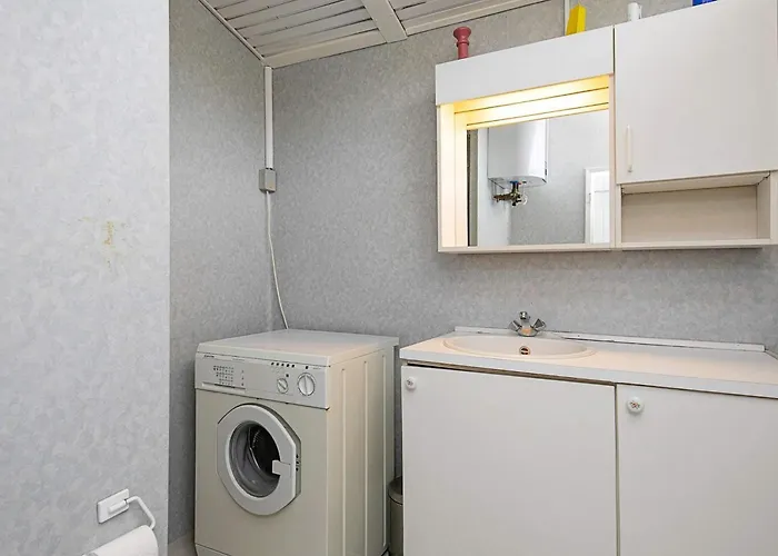 Secluded Retreat With Views - By Traum Feriehus