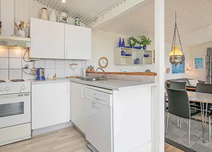 Secluded Retreat With Views - By Traum *